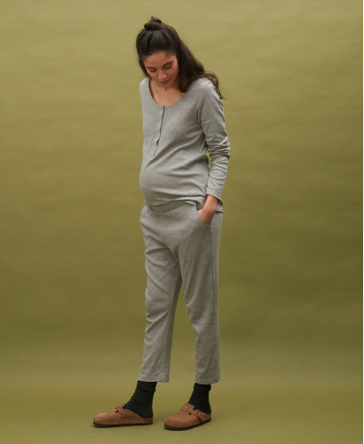 Ensemble de pyjama d'allaitement et de grossesse en coton biologique gris haut de gamme Marlowe