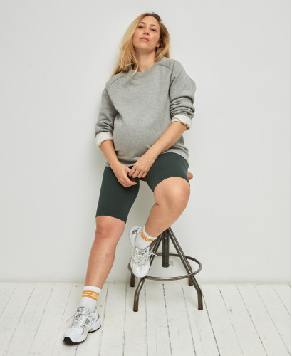 Nahtlose Schwangerschaft-Biker Shorts gerippte Bio-Baumwolle grün