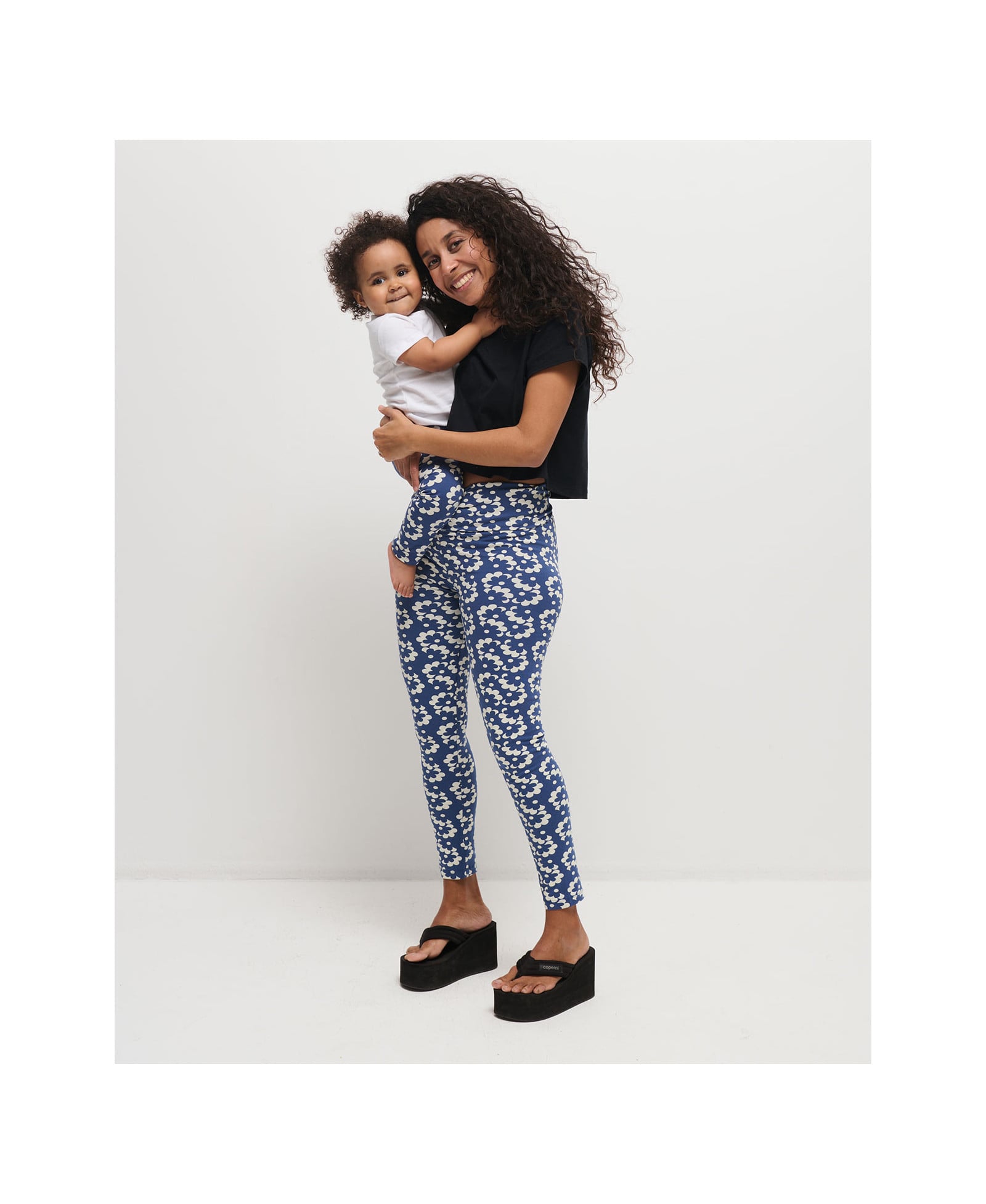 Leggings Oilily Pour Fille - Motif Mer De Fleurs - Tailles 110/5 Et 116/6 - Neufs Avec étiquettes