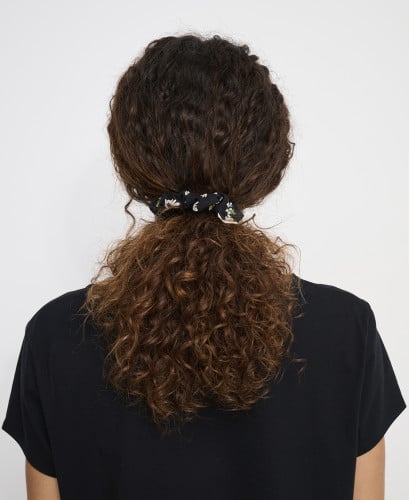 Organic Cotton Daisy Scrunchies