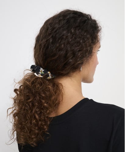 Organic Cotton Daisy Scrunchies